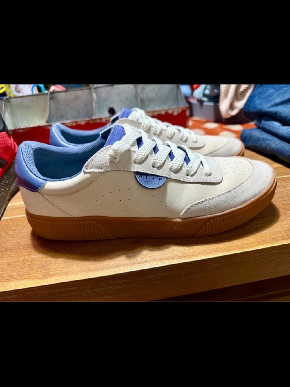 Reef Cream and Blue Low-Top Sneakers with Gum Sole